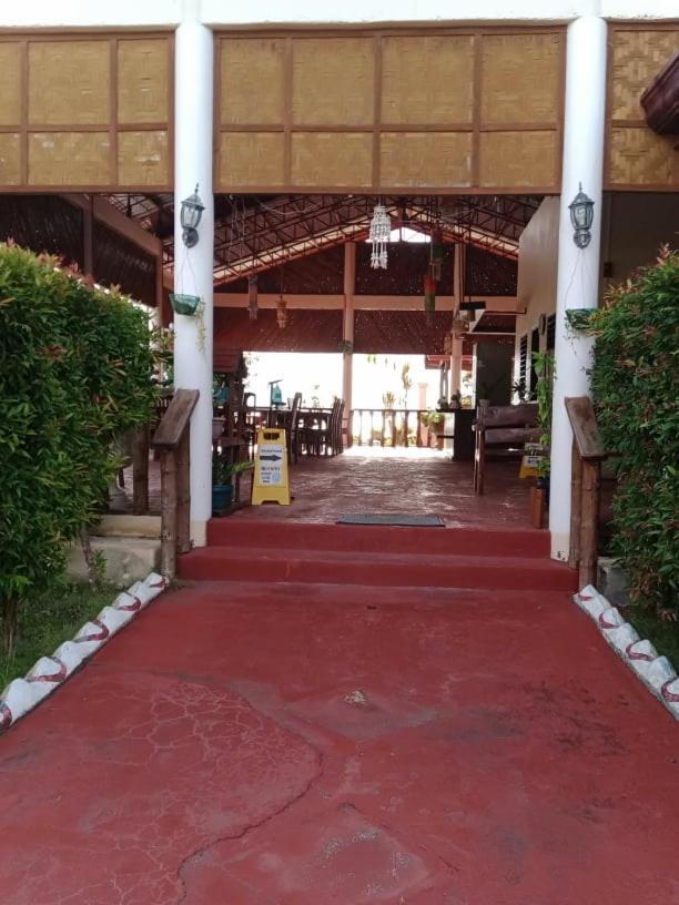 Bonita Oasis Beach Resort Moalboal Exterior photo