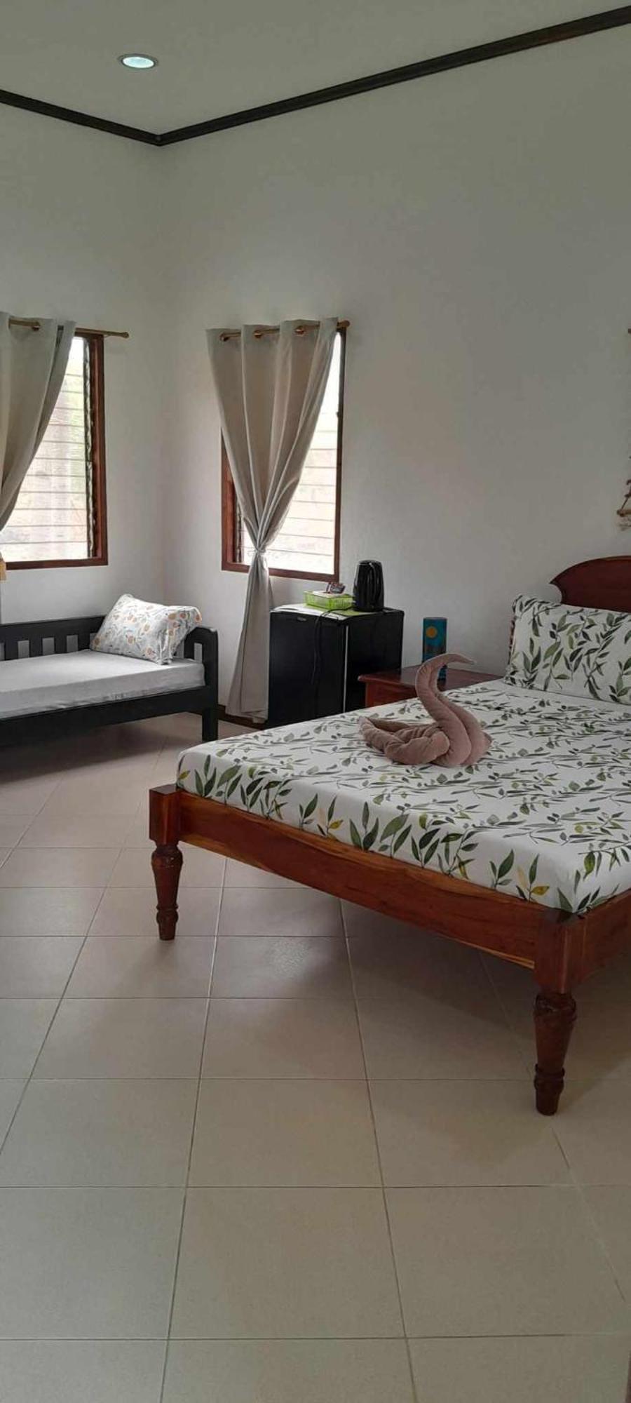 Bonita Oasis Beach Resort Moalboal Exterior photo