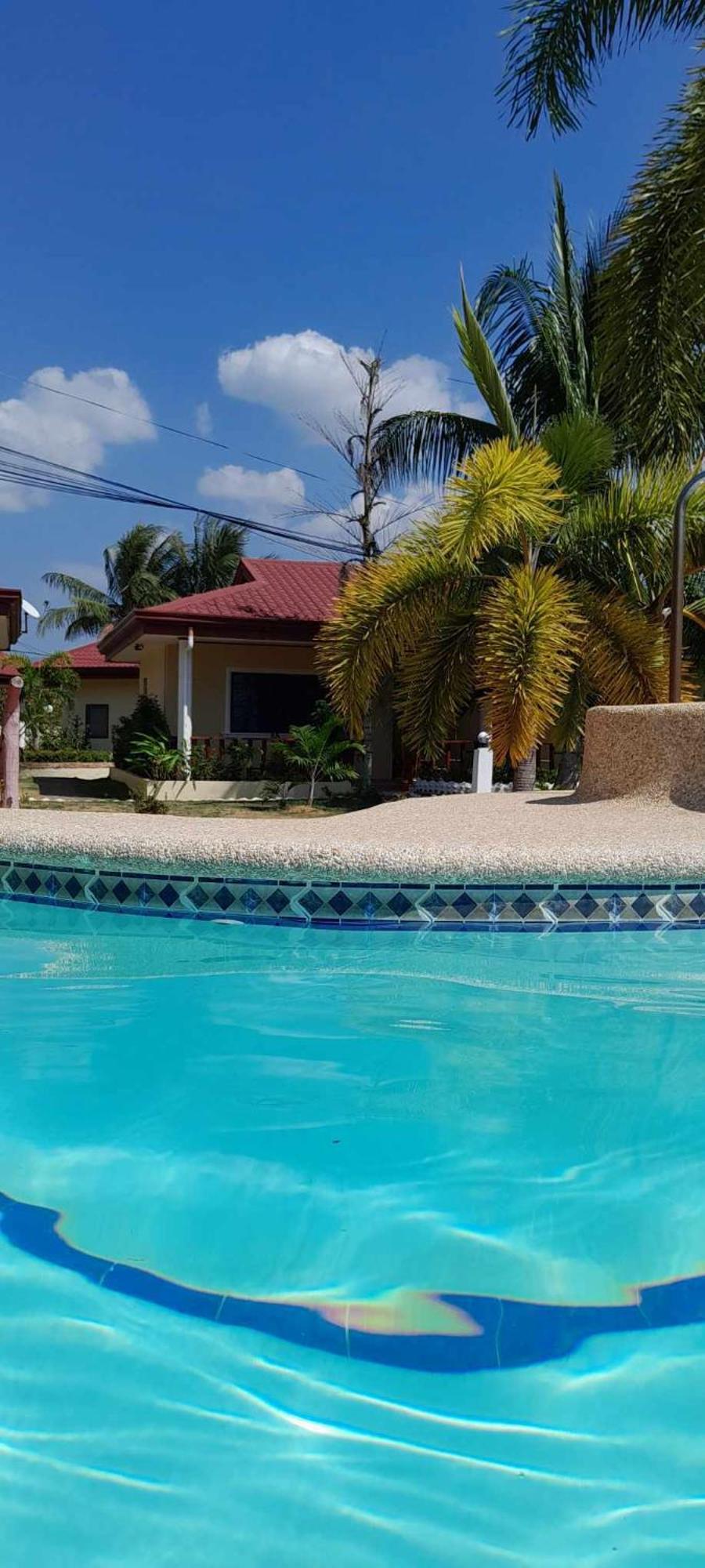 Bonita Oasis Beach Resort Moalboal Exterior photo