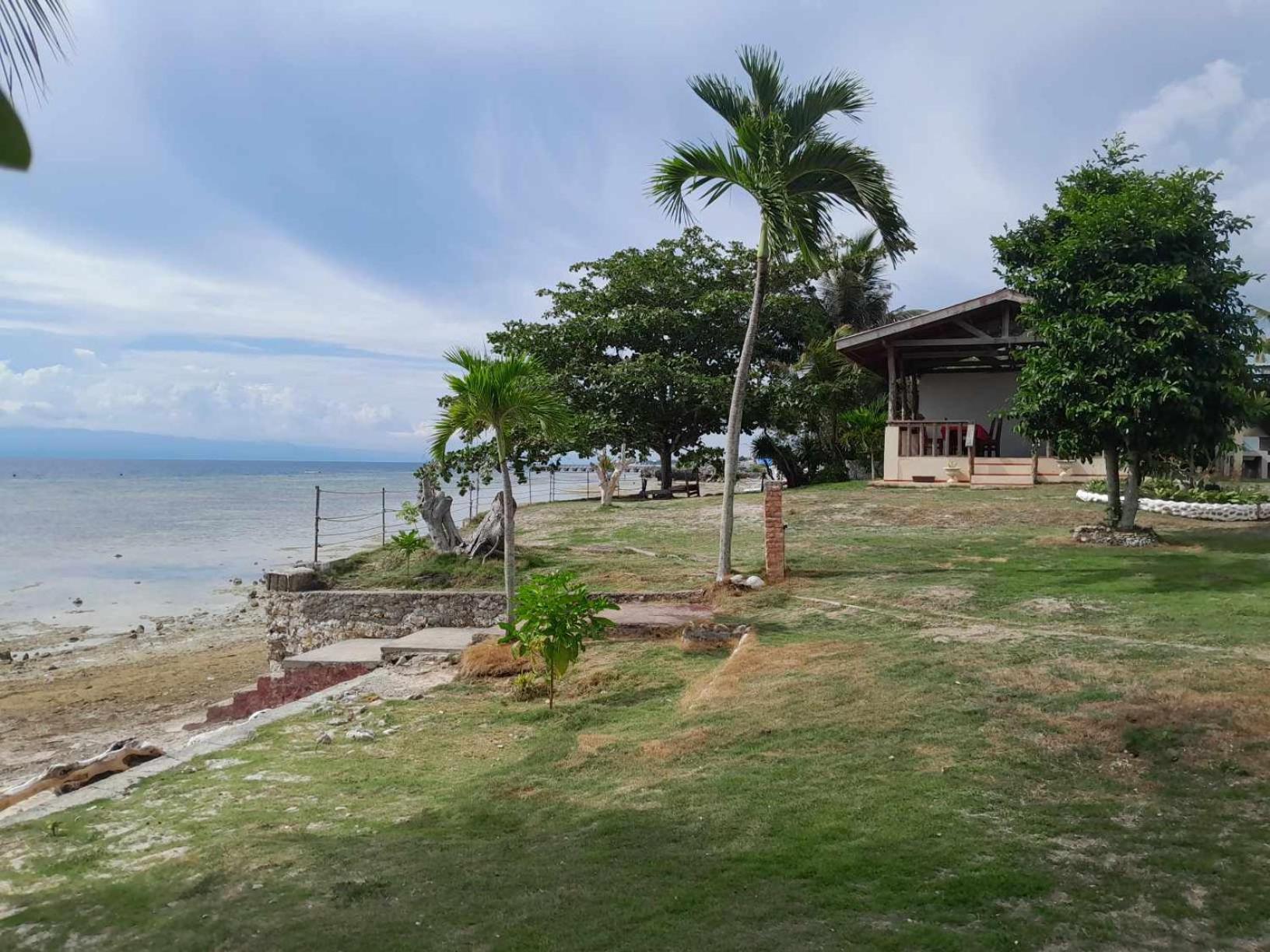 Bonita Oasis Beach Resort Moalboal Exterior photo