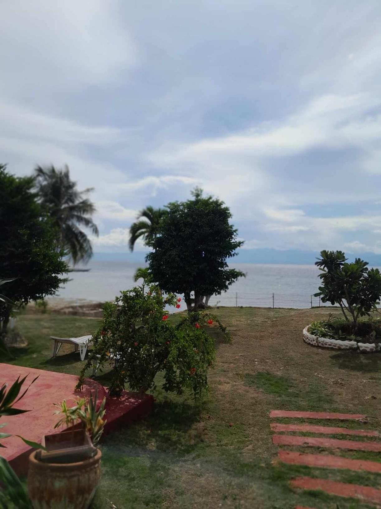Bonita Oasis Beach Resort Moalboal Exterior photo