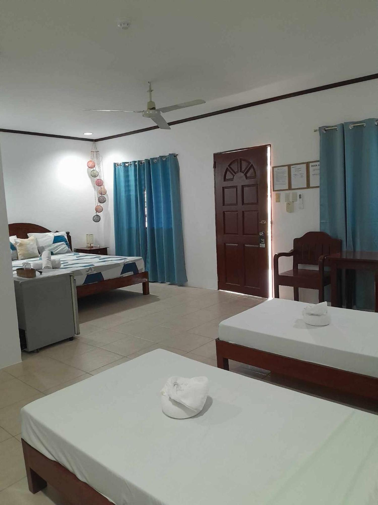 Bonita Oasis Beach Resort Moalboal Exterior photo
