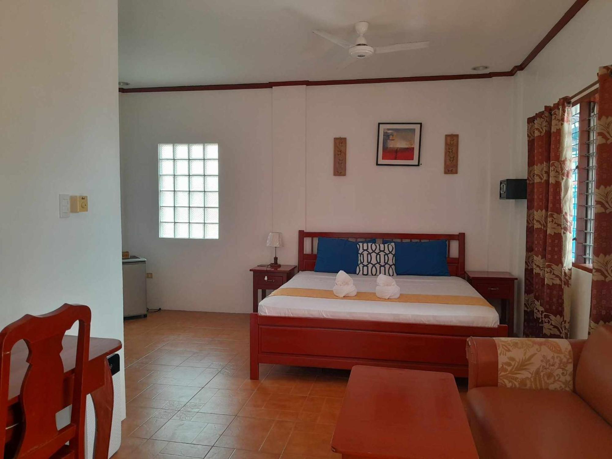 Bonita Oasis Beach Resort Moalboal Exterior photo