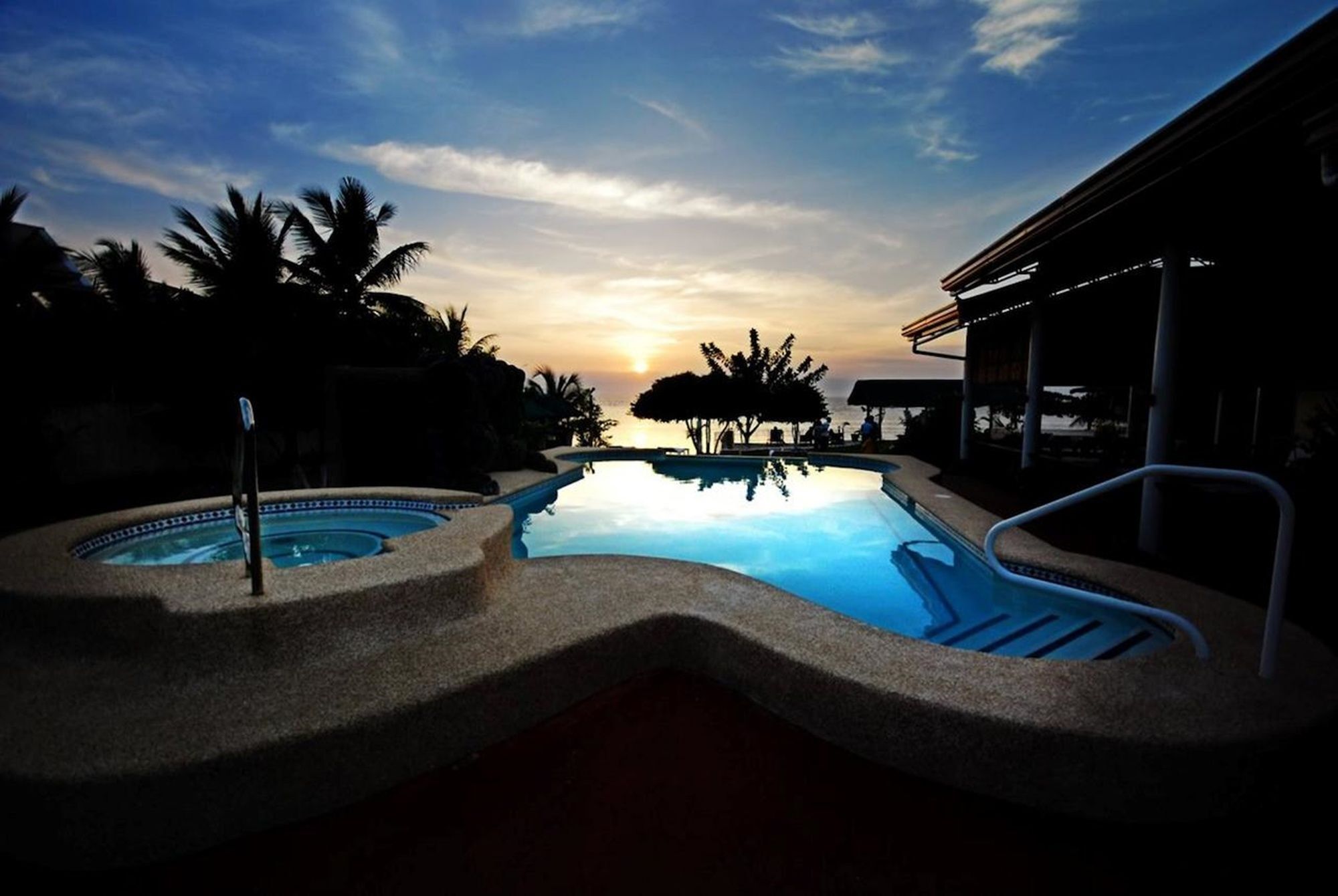 Bonita Oasis Beach Resort Moalboal Exterior photo
